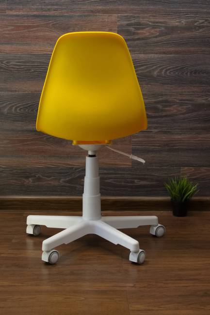 Кресло компьютерное Смузи белый/горчичный