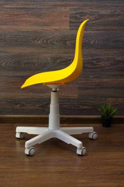 Кресло компьютерное Смузи белый/горчичный