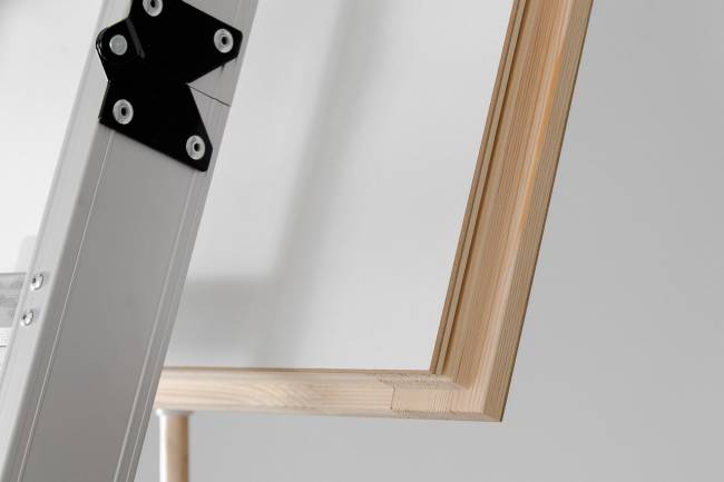 Алюминиевая чердачная лестница Alu-Profi