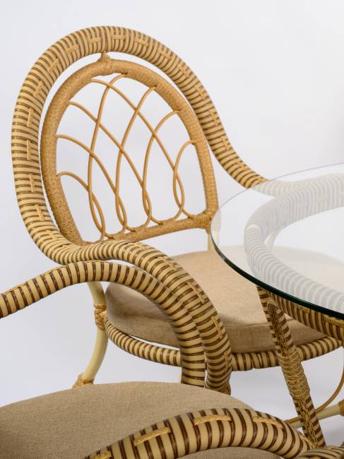 Стол Java (Ява) из искусственного ротанга, слоновая кость