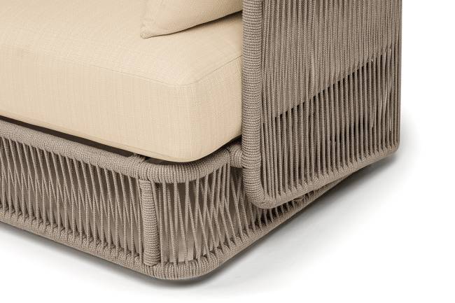 "Альбано" диван 3-местный плетеный из роупа, каркас алюминий светло-серый (RAL7035) муар, роуп серый меланж круглый, ткань Mossle светло-бежевая