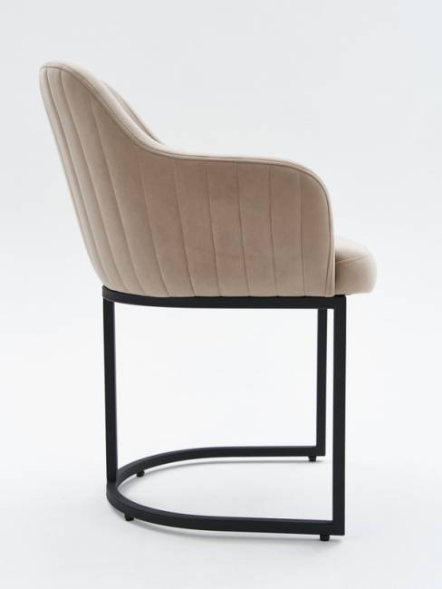 Стул Amely Beige / Black Стул Amely Beige / Black